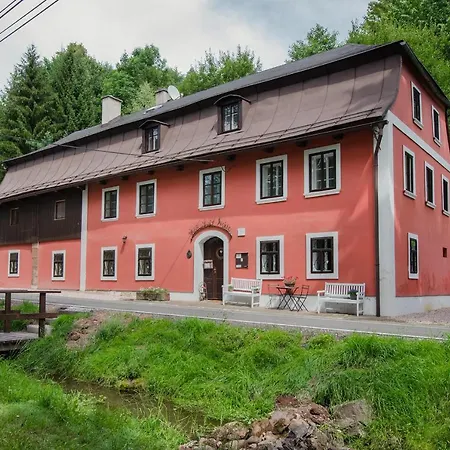 Family House Rudnik